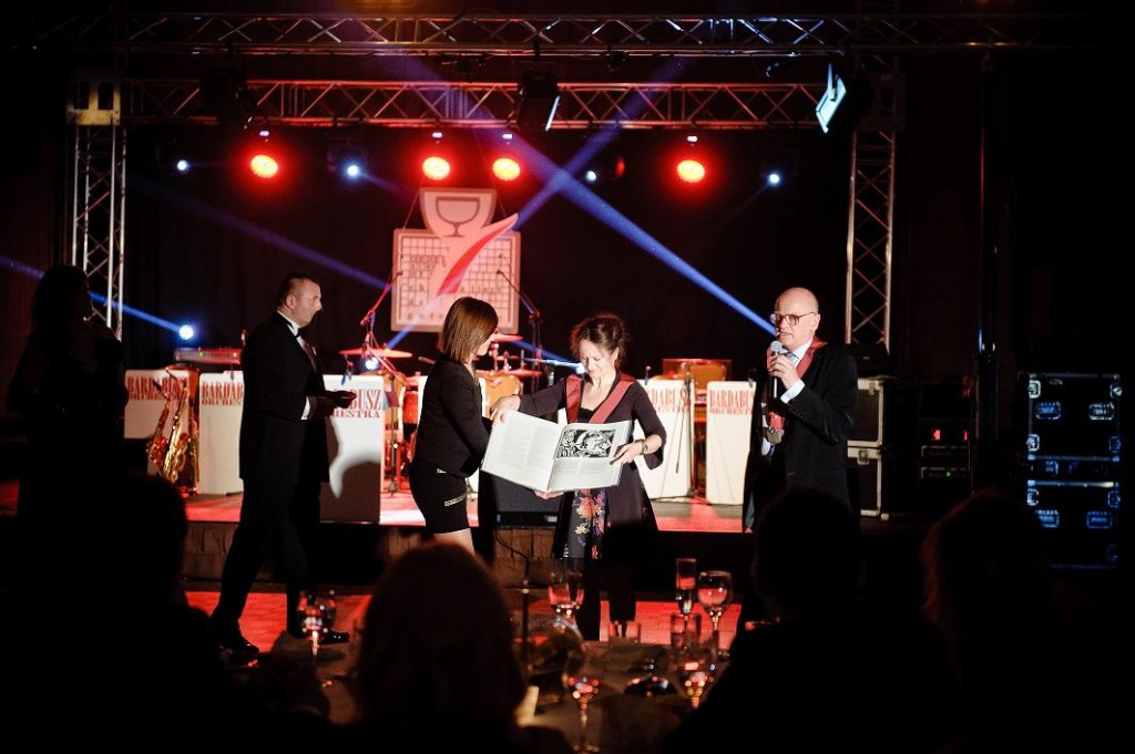 Licytacja "Jak wam się podoba" Shakespeare na Balu Kawalerów Gutenberga