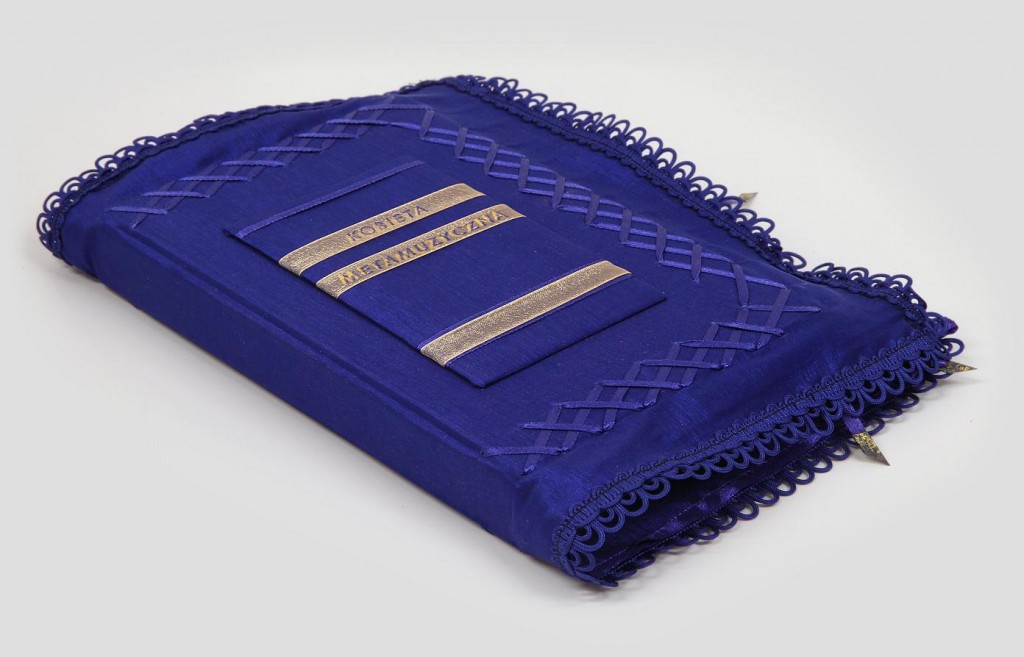 Kobieta meta­mu­zyczna – uni­ka­towa oprawa artystyczna 