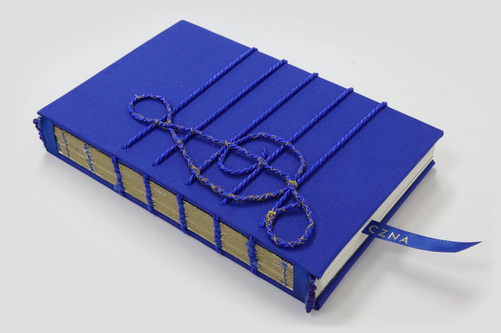 Kobieta meta­mu­zyczna – uni­ka­towa oprawa artystyczna 